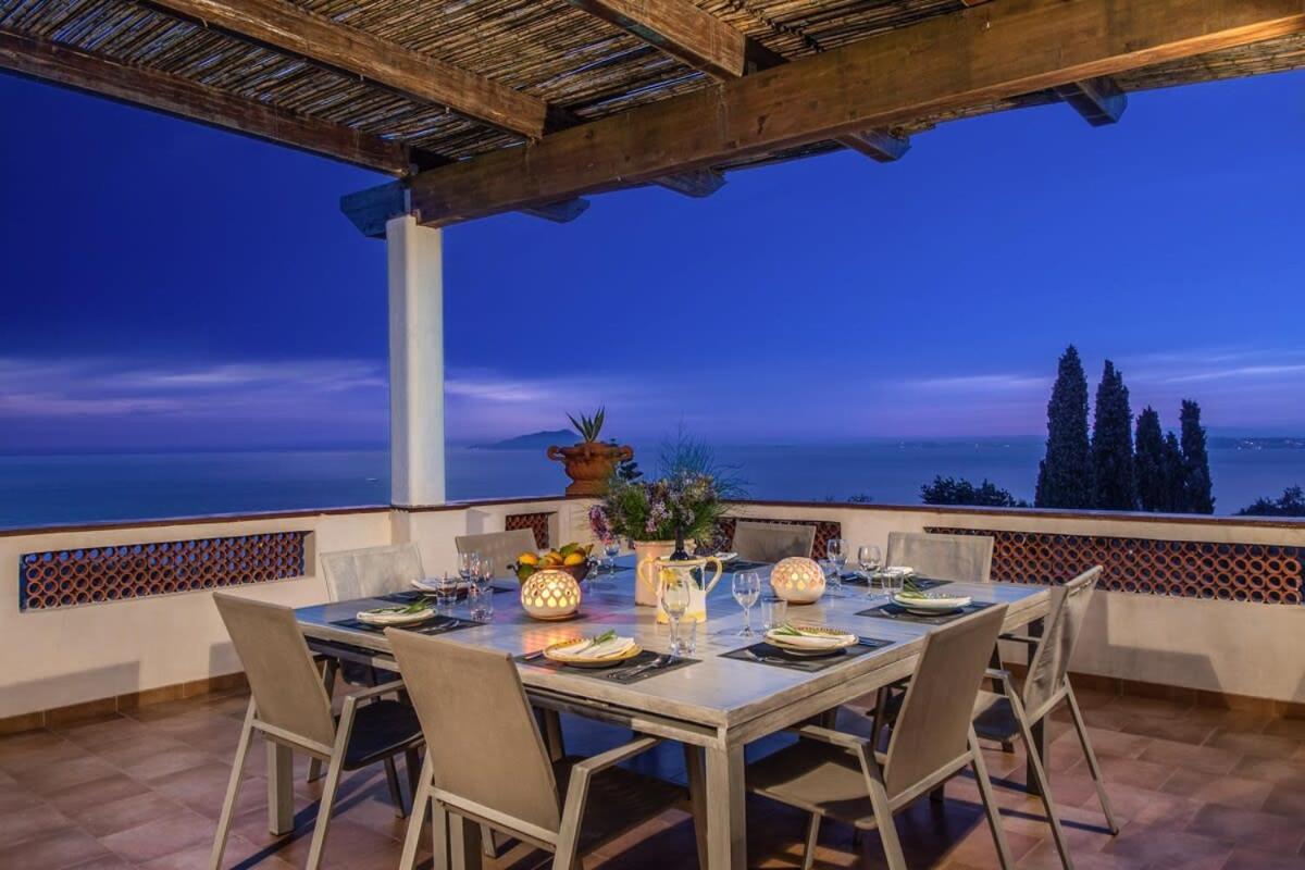 Villa Aragona Historic Villa With Views And Guest Services Massa Lubrense Buitenkant foto